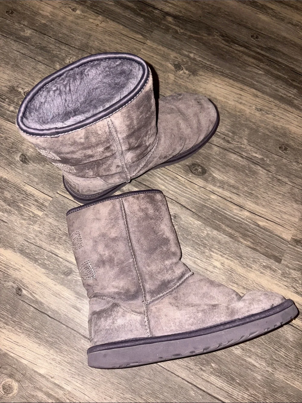 Womens UGG Classic Short Crystal Swarovski Sheepskin Boots size 8